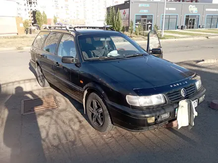 Volkswagen Passat 1994 года за 1 700 000 тг. в Уральск