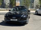 Hyundai Sonata 2023 года за 14 250 000 тг. в Астана – фото 2