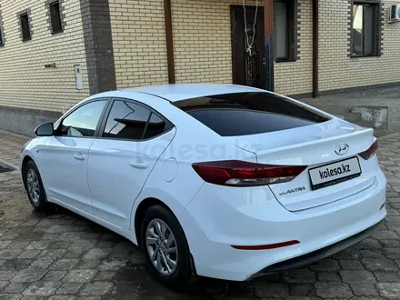 Hyundai Elantra 2018 года за 7 700 000 тг. в Уральск – фото 6