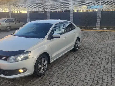 Volkswagen Polo 2014 года за 5 150 000 тг. в Актобе – фото 2