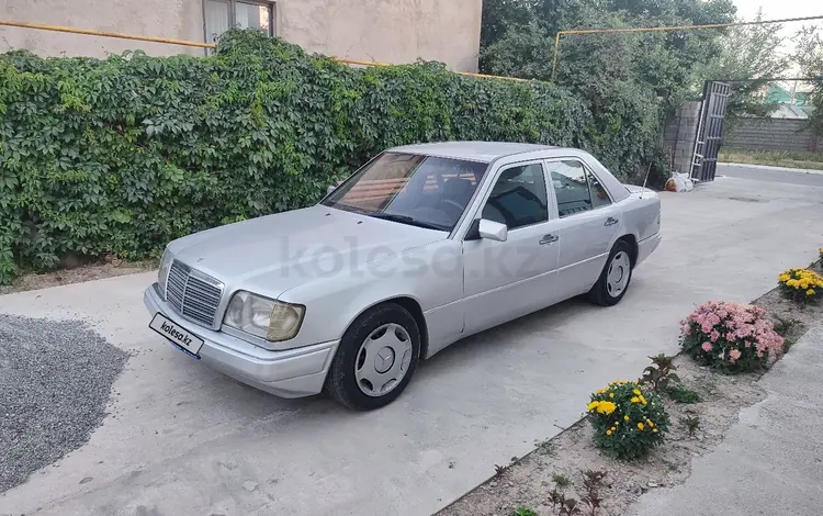 Mercedes-Benz E 200 1995 года за 1 900 000 тг. в Шымкент