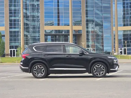 Hyundai Santa Fe 2023 года за 15 500 000 тг. в Астана – фото 2