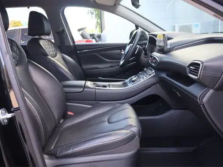 Hyundai Santa Fe 2023 года за 15 500 000 тг. в Астана – фото 17