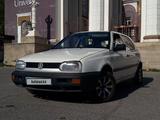 Volkswagen Golf 1993 года за 1 300 000 тг. в Караганда