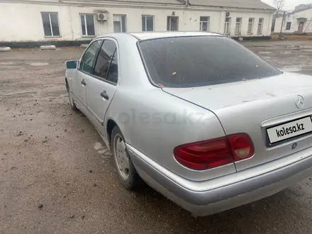 Mercedes-Benz E 230 1995 года за 2 300 000 тг. в Караганда – фото 6