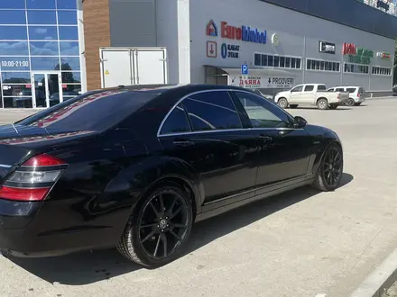 Mercedes-Benz S 500 2005 года за 7 000 000 тг. в Актобе – фото 8