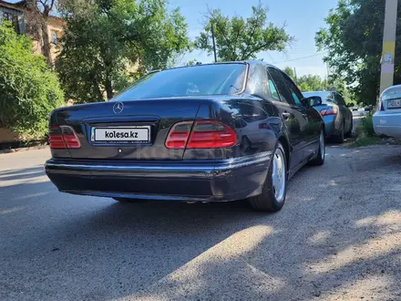 Mercedes-Benz E 320 2000 года за 4 800 000 тг. в Тараз – фото 4