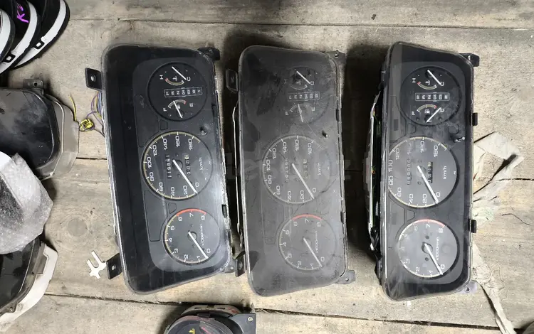 Панель приборов щиток приборов за 880 тг. в Алматы