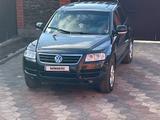 Volkswagen Touareg 2005 года за 4 500 000 тг. в Актобе – фото 5
