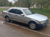 Mercedes-Benz C 180 1995 годаүшін700 000 тг. в Астана – фото 3