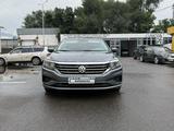 Volkswagen Passat 2020 года за 10 500 000 тг. в Алматы