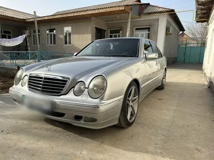 Mercedes-Benz E 280 2000 года за 5 000 000 тг. в Туркестан – фото 4