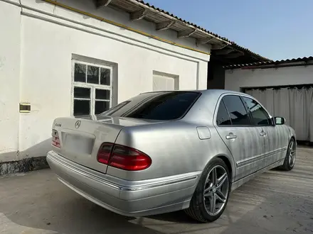 Mercedes-Benz E 280 2000 года за 5 000 000 тг. в Туркестан – фото 5