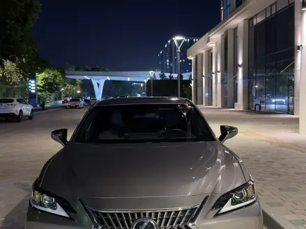 Lexus ES 250 2022 года за 20 000 000 тг. в Алматы – фото 19