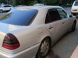 Mercedes-Benz C 240 1998 года за 2 900 000 тг. в Астана – фото 3