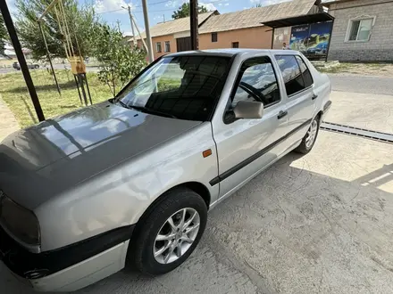 Volkswagen Vento 1992 года за 1 200 000 тг. в Шымкент – фото 7