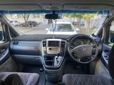 Toyota Alphard 2005 годаfor7 500 000 тг. в Алматы – фото 4