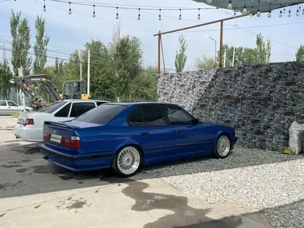 BMW 525 1995 года за 3 100 000 тг. в Шымкент – фото 2