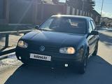 Volkswagen Golf 2002 года за 2 600 000 тг. в Астана – фото 2