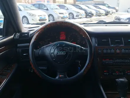 Audi A8 1996 года за 2 000 000 тг. в Алматы – фото 13