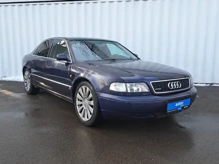 Audi A8 1996 года за 2 000 000 тг. в Алматы – фото 3