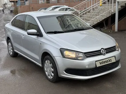 Volkswagen Polo 2012 года за 4 300 000 тг. в Астана – фото 2