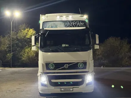 Volvo  FH 2014 года за 40 000 000 тг. в Алматы – фото 8