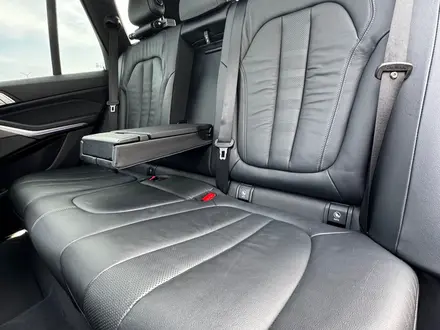 BMW X5 2018 года за 27 000 000 тг. в Астана – фото 15