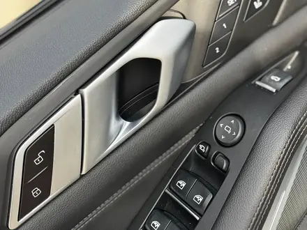 BMW X5 2018 года за 27 000 000 тг. в Астана – фото 8