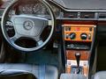 Mercedes-Benz E 220 1993 годаүшін3 000 000 тг. в Жезказган – фото 11