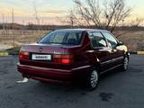 Volkswagen Vento 1992 годаfor1 500 000 тг. в Караганда – фото 4