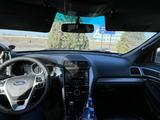 Ford Explorer 2014 года за 11 750 000 тг. в Актау – фото 3