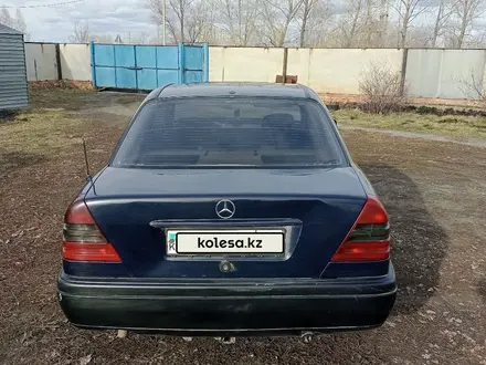 Mercedes-Benz C 180 1994 года за 1 800 000 тг. в Денисовка – фото 2