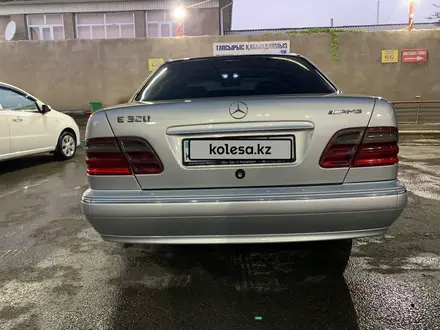 Mercedes-Benz E 320 2001 года за 5 500 000 тг. в Шымкент – фото 40