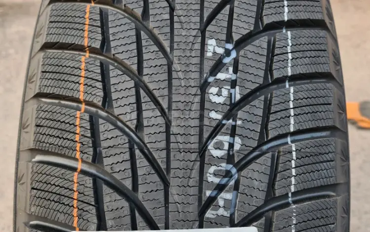 KUMHO 225/40 R18 92T WI51 КОРЕЯ 2021 за 50 100 тг. в Алматы