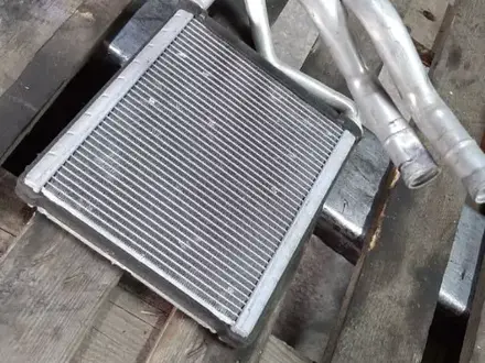 Радиатор печки на Toyota Camry 40. за 30 000 тг. в Алматы