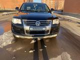 Volkswagen Touareg 2008 годаүшін5 000 000 тг. в Астана – фото 2