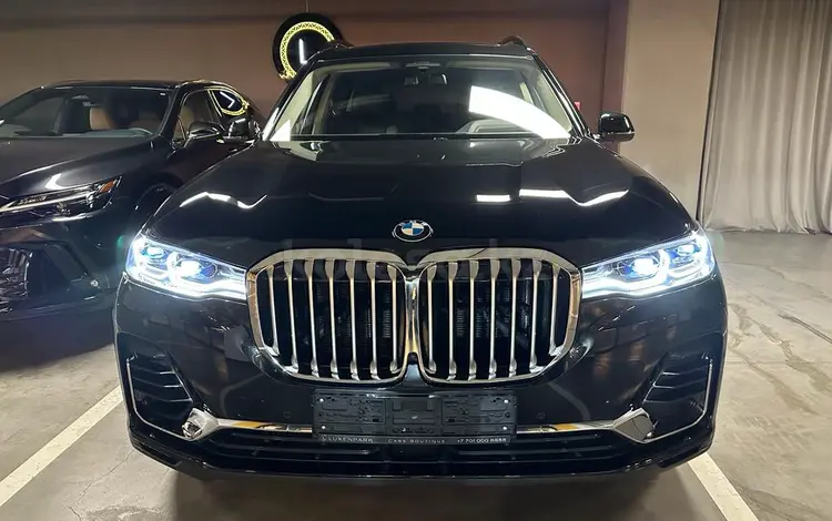 BMW X7 2022 года за 49 000 000 тг. в Алматы