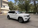 Jeep Grand Cherokee 2017 года за 14 000 000 тг. в Алматы – фото 4