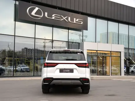 Lexus LX 600 Luxury+ 2026 года за 93 590 000 тг. в Шымкент – фото 4