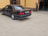 Mercedes-Benz E 280 1998 года за 3 000 000 тг. в Караганда – фото 2