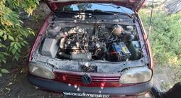 Volkswagen Golf 1993 года за 700 000 тг. в Семей