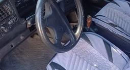 Volkswagen Golf 1993 года за 700 000 тг. в Семей – фото 5