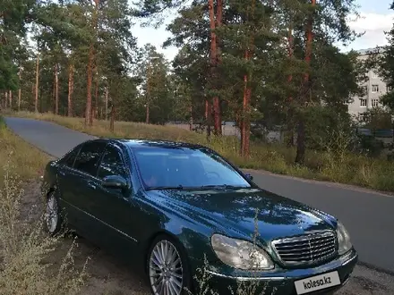 Mercedes-Benz S 500 2000 года за 4 000 000 тг. в Семей – фото 15