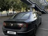 Volkswagen Passat 2005 года за 3 000 000 тг. в Алматы – фото 3