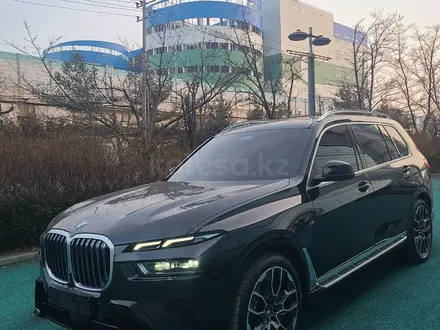 BMW X7 2022 года за 52 000 000 тг. в Караганда