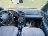 Mazda 323 1995 года за 250 000 тг. в Петропавловск – фото 5