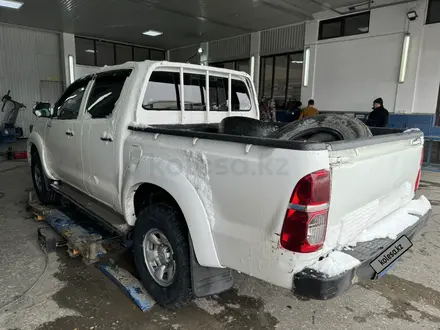 Toyota Hilux 2012 года за 6 600 000 тг. в Шымкент – фото 5