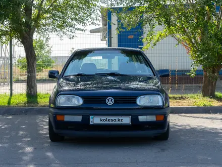 Volkswagen Golf 1994 года за 2 400 000 тг. в Алматы – фото 2