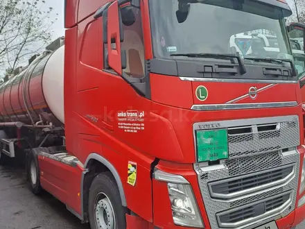 Volvo  FH 2018 года за 31 000 000 тг. в Шымкент